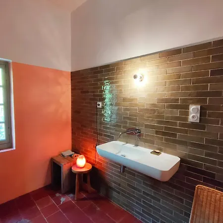 Marguerite Nocleg ze śniadaniem 4*