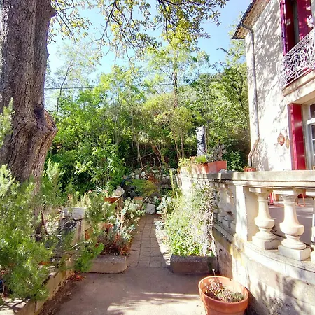 Marguerite Nocleg ze śniadaniem 4*